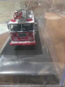 Code 3 New York Fire Department Seagrave New York Yankees Latter Truck - Picture 1 of 10