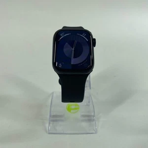 Unlocked Apple Watch Series 8 41MM Black Aluminum Black Sport Band - Photo 1 sur 7