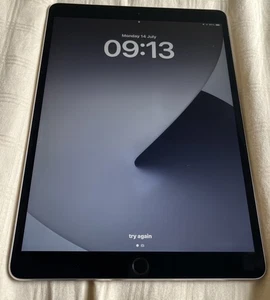 Apple iPad Pro 10.5" 64GB Wi-Fi Cellular Tablet Space Grey - Picture 1 of 6
