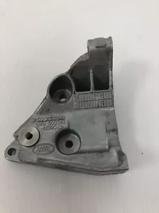 Genuine Range Rover Sport / Disco 3/4 Power Steering Pump Bracket QVU500340 - Picture 1 of 4