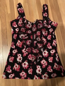 White House Black Market Ruffle Front Foral Tank XS - Picture 1 of 3
