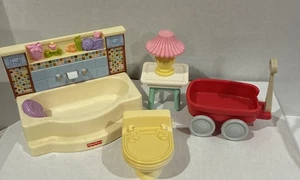 Fisher Price Loving Family Casa de Muñecas Muebles/Carro Lote de 5 Piezas Bañera, Inodoro - Imagen 1 de 18