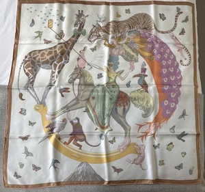 Bufanda de seda Hermes Story Carre 90 blanco beige rara excelente estado con caja - Imagen 1 de 4