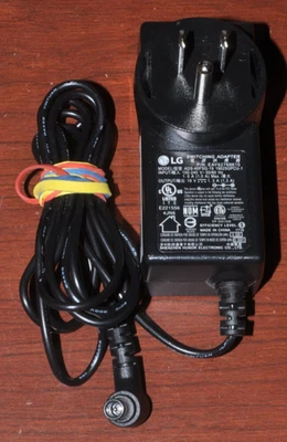 Genuine LG Monitor AC Power Adapter ADS-40FSG-19 19025GPCU-1 - 19V 1.3A 25W - Image 1 of 3
