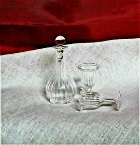 NEW DOLLHOUSE GLASS DECANTER & 2 STEMMED WINE GLASSES, 4 PIECE SET, EXQUISITE