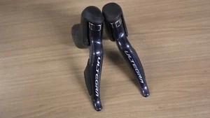 SHIMANO ULTEGRA ST-6870 DI2 SHIFTER, PAIR, 11 SPEEDS, NEW - Picture 1 of 3