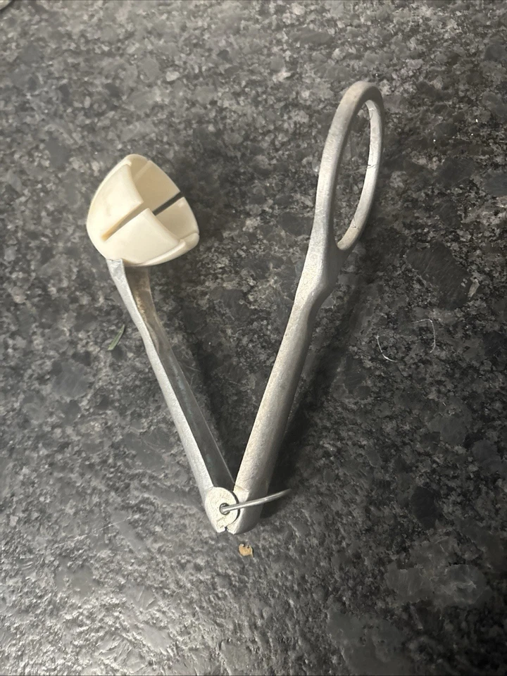 Herramienta cortadora de ajo fruta huevo huevo metal Westmark Columbus Alemania de colección  Foto 1 de 1