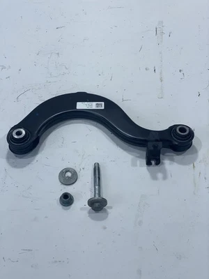 17-18 VOLKSWAGEN TIGUAN LIMITED REAR RIGHT SIDE SUSPENSION UPPER CONTROL ARM OEM - Image 1 of 4