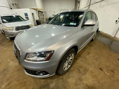 Módulo de control del motor usado (ECM) se adapta a: Audi Q5 2015 módulo de control electrónico 2. Foto 1 de 4