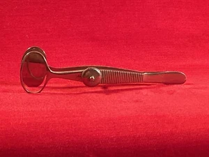 ORIGINAL 1900's BEAUTIFUL CHALAZION CLAMP INSULATED - Picture 1 of 5