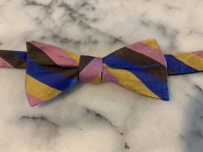 Pajarita ajustable a rayas coloridas hechas a mano mezcla de seda Saddlebred tejida Foto 1 de 4