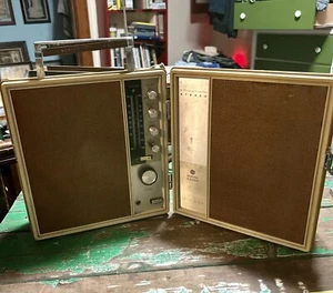 Vintage GE AM-FM Stereo Folding 3 Way Power 8 Track Player M8615A Solid State - Picture 1 of 12