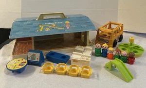Vintage Fisher Price Little People Family Play Nursery School #929 Complete Roof - Picture 1 of 10