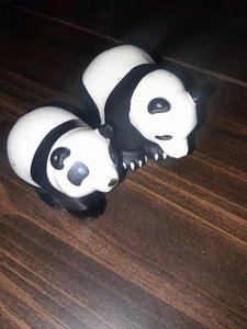 FISHER PRICE LITTLE PEOPLE PANDA BEAR FIGURE 2002 BLACK AND WHITE ANIMAL ZOO (2) - Picture 1 of 3