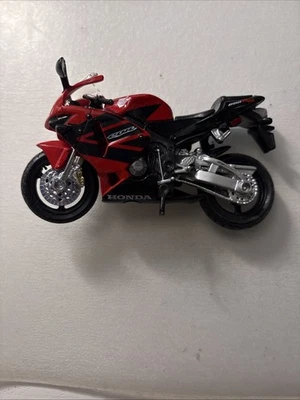 Moto diecast Maisto Honda CBR 600RR escala 1:18 Foto 1 de 4