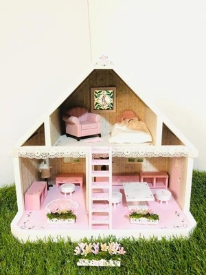 Sylvanian Families White Baby Pink Dollhouse Cottage – Calico Critters House - Image 1 of 4