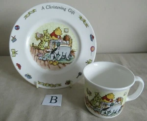 WINNIE THE POOH ~(B) A CHRISTENING GIFT ~ PLATE & 1 HANDLE MUG - Foto 1 di 6