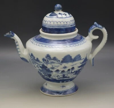 ANTIGUA TETERA CANTÓN AZUL PORCELANA EXPORTACIÓN CHINA SIGLO XIX ESCÉNICA  Foto 1 de 4