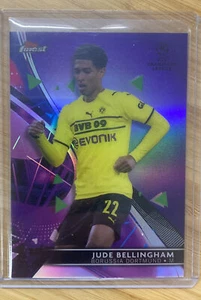 2021 Topps Finest Viola Rosa Vaporwave Rifrattore #/299 Jude Bellingham - Foto 1 di 2