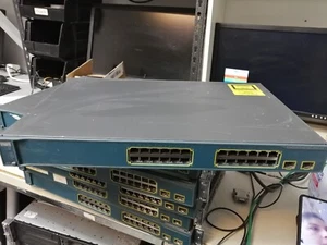 1X Cisco Catalyst 3560 Series PoE 24 WS-C3560-24PS-S 24-Port Network Switch - Picture 1 of 2