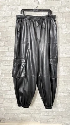 Pantalones de chándal de cuero negros para mujer Nasty Gal talla 14 Foto 1 de 4