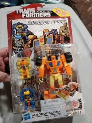 Hasbro Transformers Generations 2014 30 aniversario AUTOBOT SCOOP Deluxe Class Foto 1 de 3