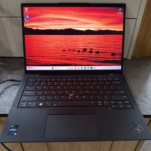 Thinkpad X1 Carbon Gen 10 Touch - i7 - 32GB RAM - 512GB SSD - FHD - 11m Warranty - Picture 1 of 11