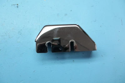 1457 90 HARLEY-DAVIDSON SOFTAIL CHROME MASTER CYLINDER COVER REAR  - Image 1 of 4