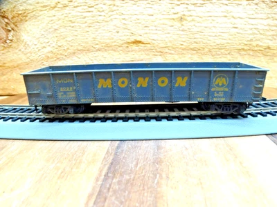 Mantua HO Scale 40' Monon Lightly Weathered MON 3029 Gondola - Image 1 of 4