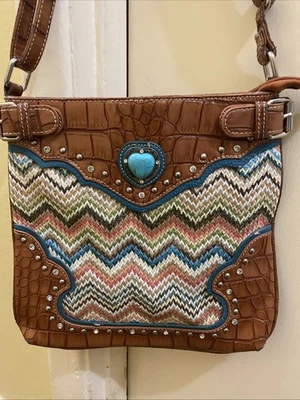 Cartera occidental Blazin Roxx para mujer con 3 bolsillos interiores Foto 1 de 4