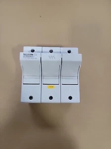 FERRAZ SHAWMUT US6J3 V205017  ULTRASAFE FUSE HOLDER ( USED) - Picture 1 of 2