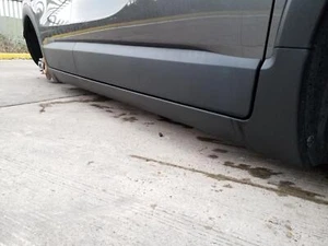 FALDA LATERAL VAUXHALL CROSSLAND X 2019 DRIVERSIDE MOLDURA NEGRA - Imagen 1 de 6
