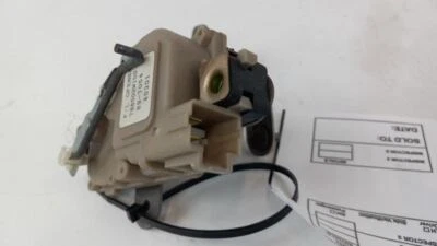 Nissan Pathfinder 2004 gasolina combustible cerradura puerta pestillo liberación actuador Foto 1 de 4