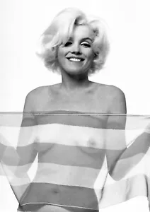 Marilyn Monroe Monochrome Photo Print 99 (A4 Size-210 x 297mm-8.5" x 11.75") - Picture 1 of 2