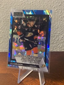 2023-24 OPC PLATINUM - LEO CARLSSON #293 BLUE FRAGMENT ROOKIE RC /125 - NICE!! - Picture 1 of 2