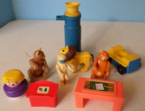 Vintage Fisher Price Little People Bears ~ Lion ~ Furniture ~ Car ~ Clown ~Toys - Picture 1 of 6