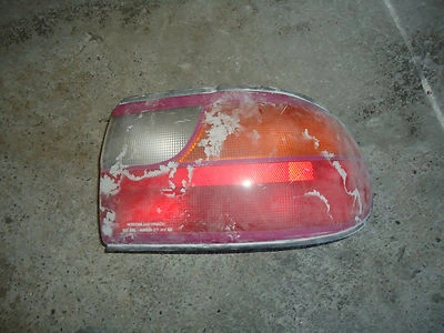 1997-2005 GM CHEVY CHEVROLET MALIBU PASSENGER RIGHT TAIL LIGHT TAIL LAMP OEM - Image 1 of 4