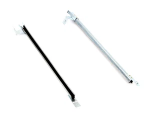 Door Glass Lower Front Channels w/ Brackets Pair 66-77 Bronco - Imagen 1 de 3