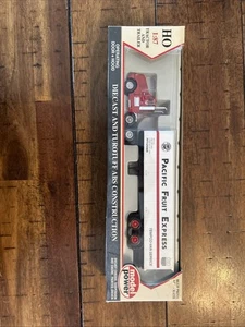 SH Tractor W/container Box Trailer Barcode 37135 15003 - Picture 1 of 8