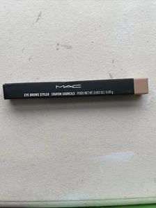 MAC Eye Brows Styler OMEGA 0.09 g New in box - Picture 1 of 1
