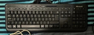 Microsoft Wired 600 USB Keyboard - International English Layout - Picture 1 of 1