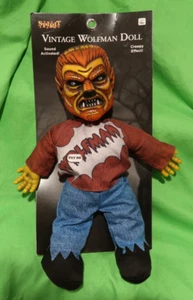 Spirit Halloween Vintage MUÑECA LOBO Monstruos Universales Hombre Lobo FIGURA SIN USAR - Imagen 1 de 4