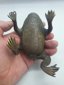 Vintage Bronze/ Brass Metal Frog Figurine - Foto 1 di 16