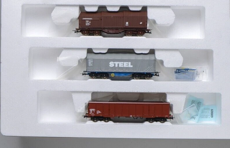 Roco Set 3 Freight Cars OBB, Telescopic Opening + Tarpaulin + High Sides - Image 1 of 1