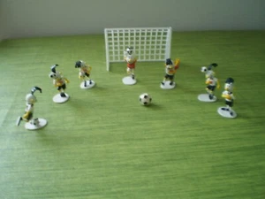 Müller Milchreis - 7 Fußballspieler/ Spielfiguren - Bild 1 von 7