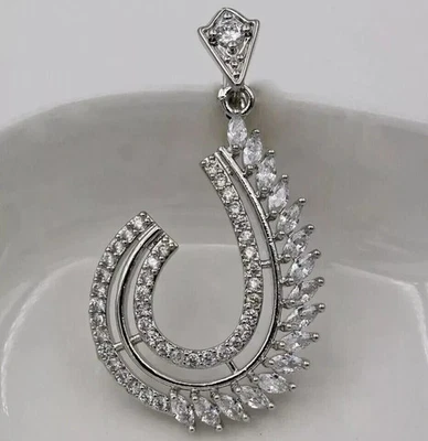 Real Moissanite 2.40Ct Round Cut Women's Beauty Pendant 14K White Gold Plated - Image 1 of 4