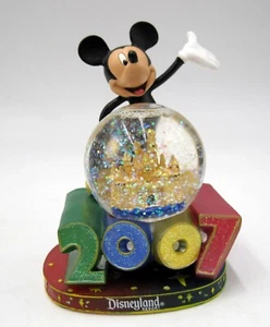 WALT DISNEY WORLD 2007 MICKEY MOUSE SNOWGLOBE SNOW GLOBE Castle 4" tall - Picture 1 of 2