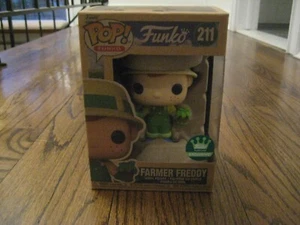 Funko Pop! Farmer Freddy 211 Funko Shop Exclusive - Neu! Earth Day - Bild 1 von 4