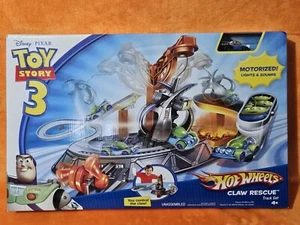 2009 Hot Wheels Disney Toy Story 3 Claw Rescue Track Set - New & Sealed!!! - Picture 1 of 7