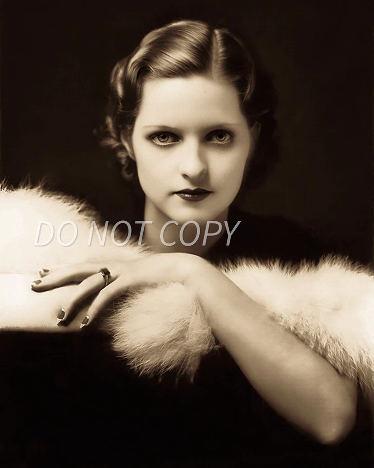 Flapper Girl - Ziegfeld Follies 8X10 PUBLICITY PHOTO Vintage 1920s glamour - Image 1 of 1